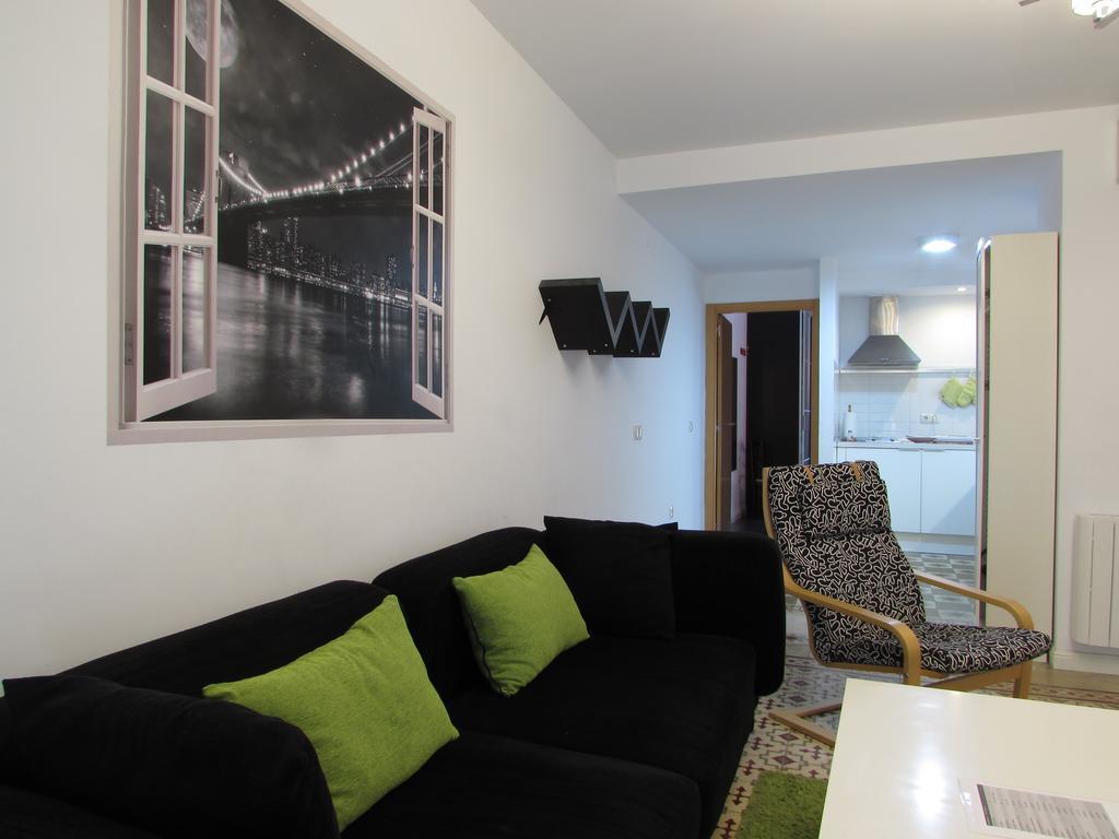 Apartamentos La Machacona Plaza De Santiago Caces Exteriör bild