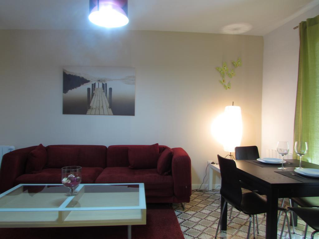 Apartamentos La Machacona Plaza De Santiago Caces Exteriör bild